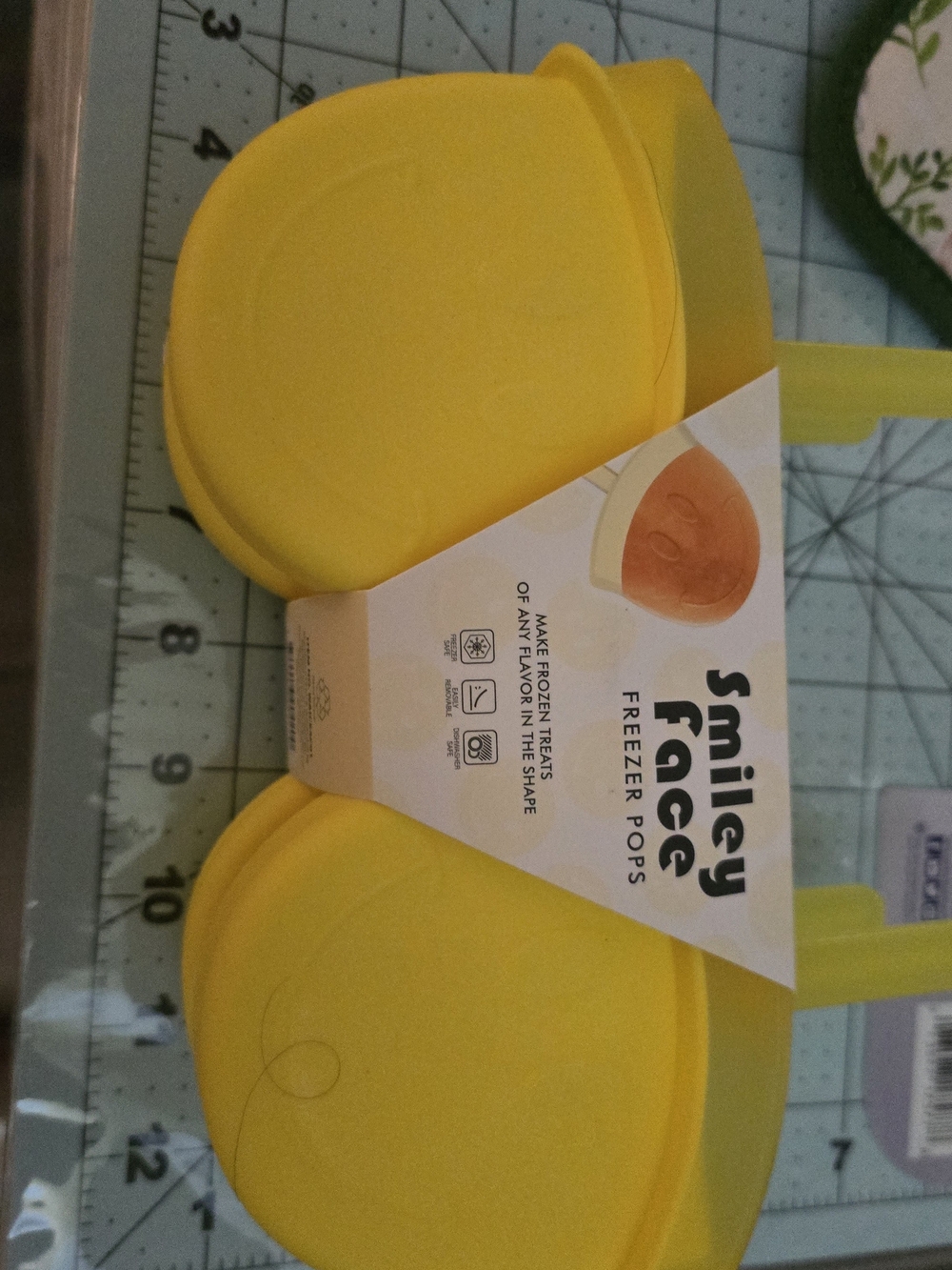 Smiley Face Freezer Pops Mold - Yellow